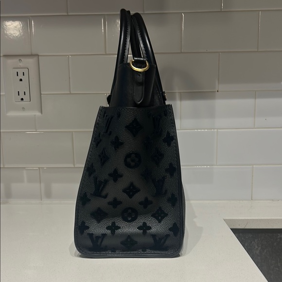 Louis Vuitton Black Leather Women's Bag - Picture 3 of 8